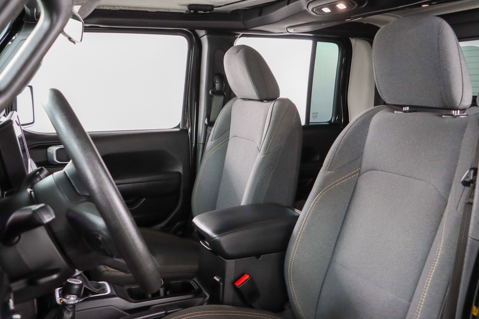 Used 2025 Jeep Gladiator Sport image 23