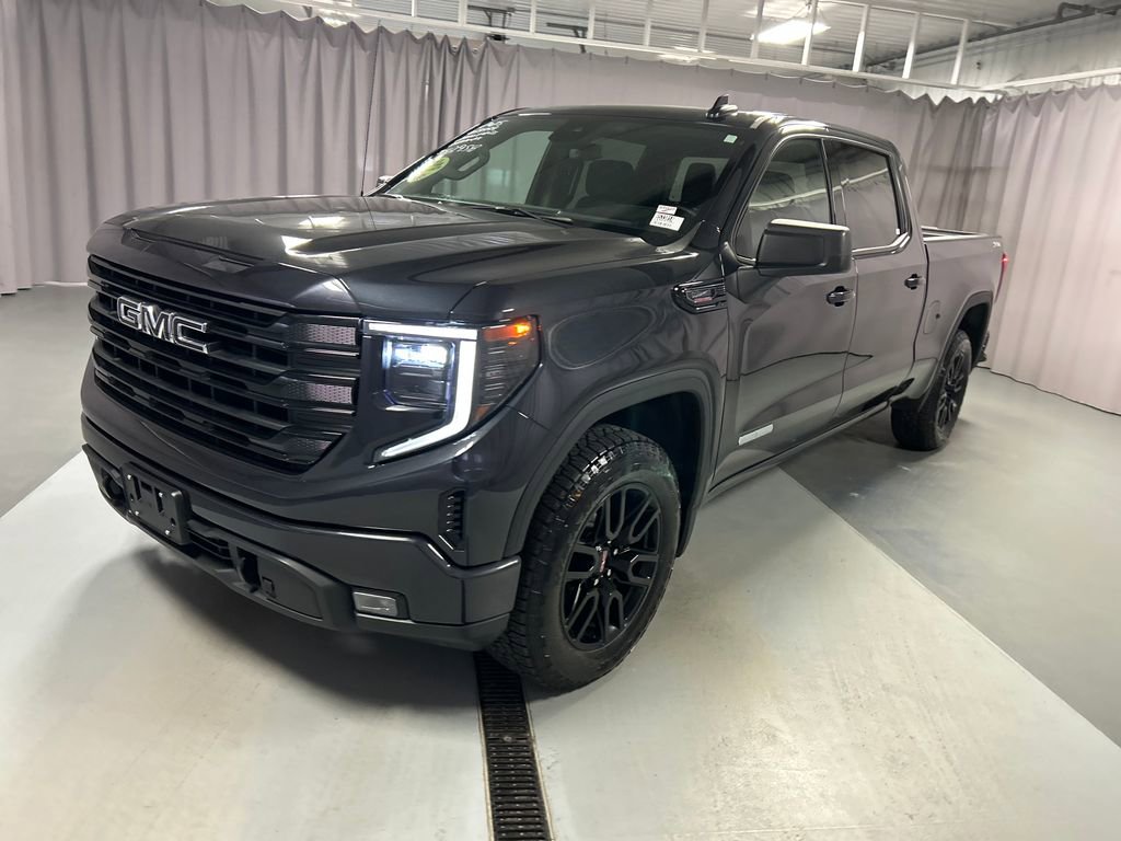 Used 2025 GMC Sierra 1500 Elevation w/ LPO, Elevation Black Package image 3