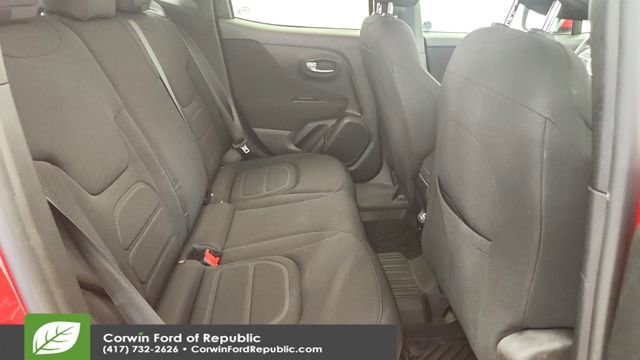 Used 2019 Jeep Renegade Latitude image 21