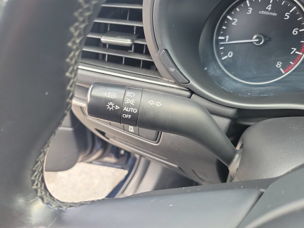 Used 2025 MAZDA MAZDA3 s FWD image 28
