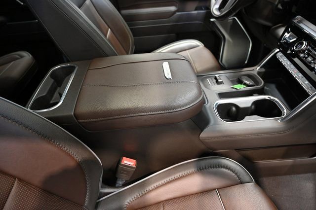 Used 2024 GMC Sierra 3500 Denali image 22