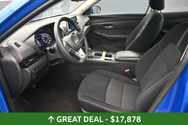 Used 2024 Nissan Sentra SV FWD image 17