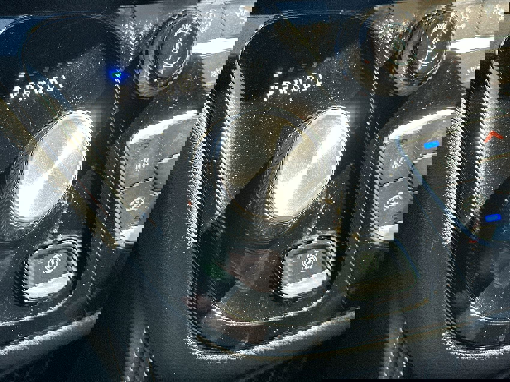 Used 2025 Chrysler Pacifica Limited image 20