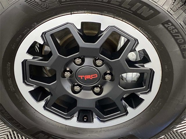 Used 2025 Toyota 4Runner TRD Off-Road image 27