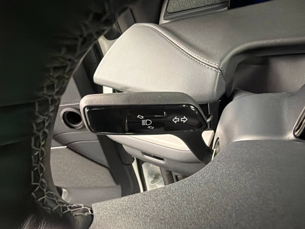 New 2026 Lincoln Navigator Reserve w/ Jet Appearance Package AWD/4WD image 21
