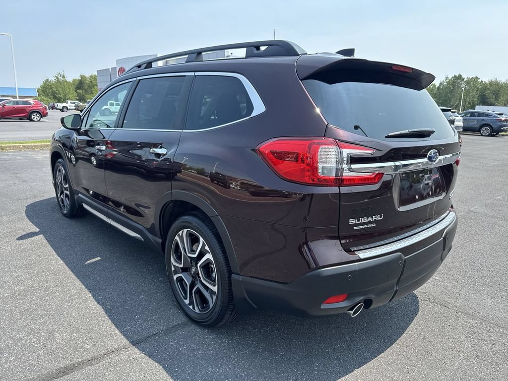 Used 2025 Subaru Ascent Touring w/ Popular Package #1 AWD/4WD image 6