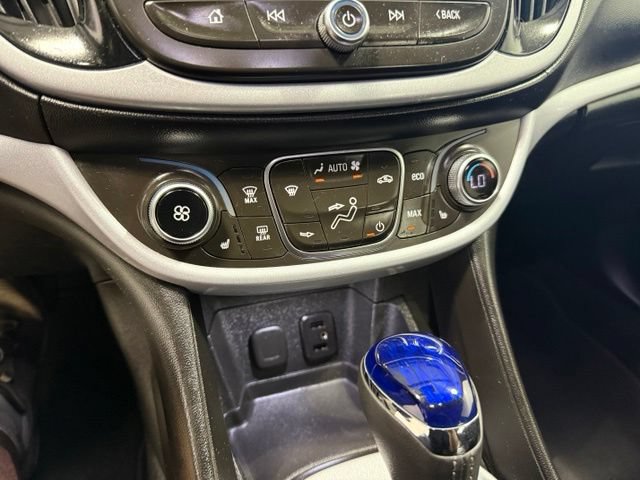Used 2017 Chevrolet Volt LT w/ Comfort Package FWD image 18
