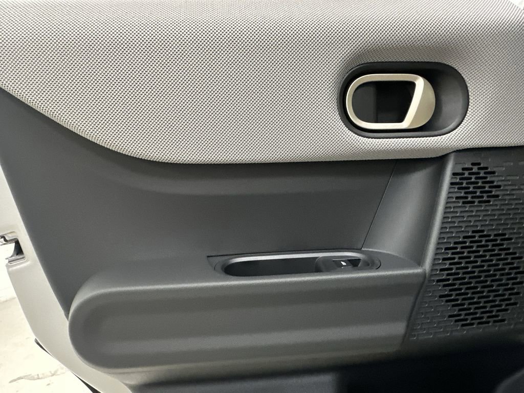 New 2025 MINI Cooper 4-Door Hardtop FWD image 26