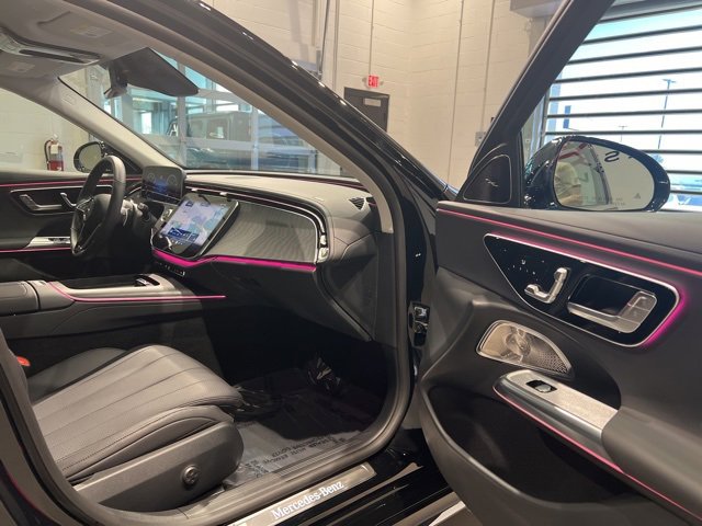 Used 2025 Mercedes-Benz E 350 4MATIC Sedan image 49