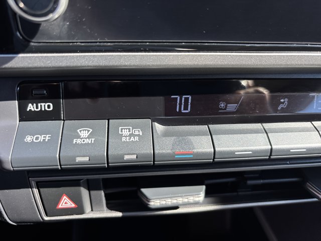 Used 2025 Toyota Camry LE FWD image 26