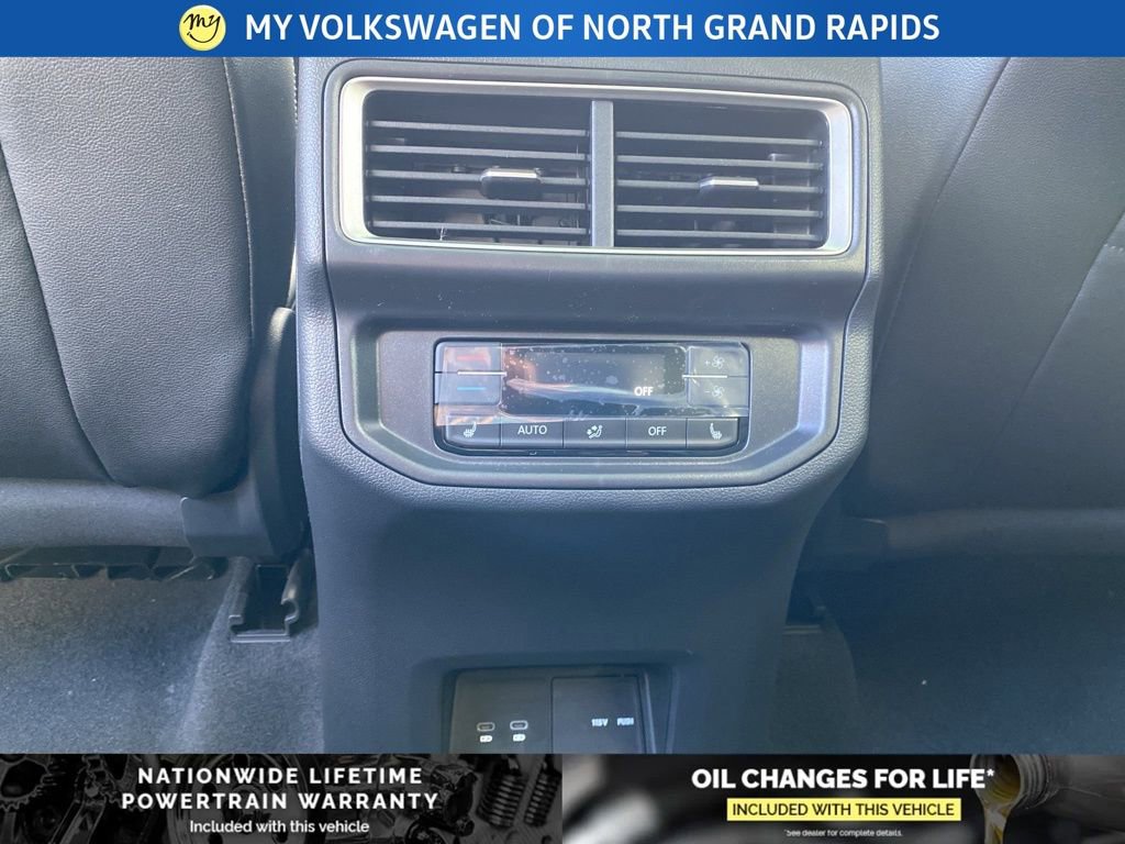 New 2026 Volkswagen Atlas SEL image 16