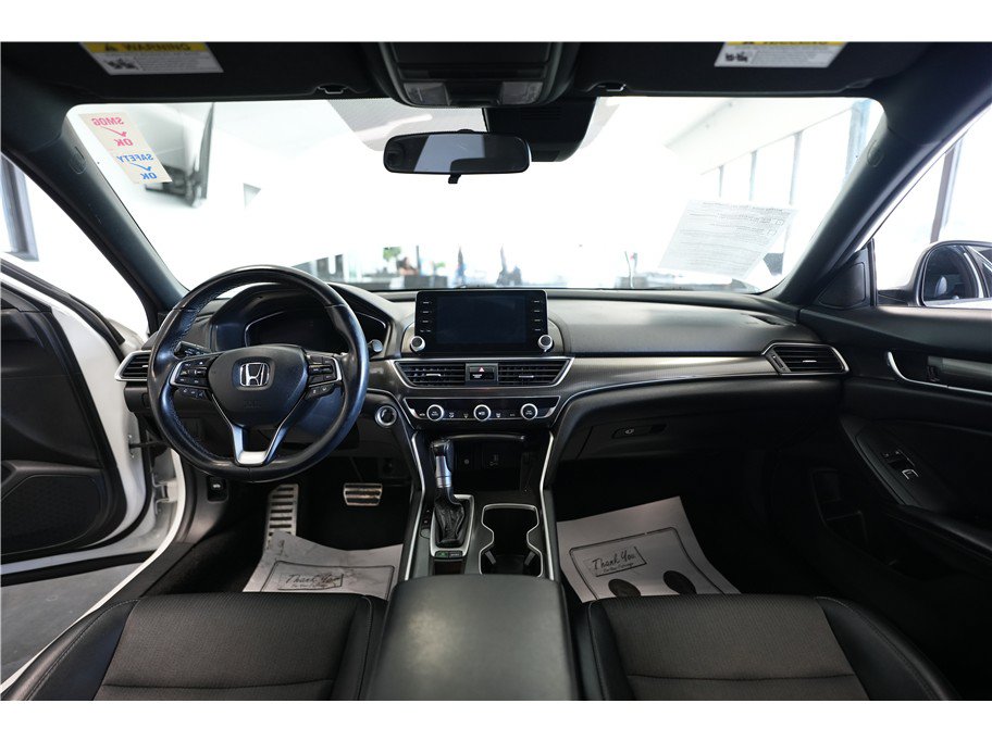 Used 2018 Honda Accord Sport image 13