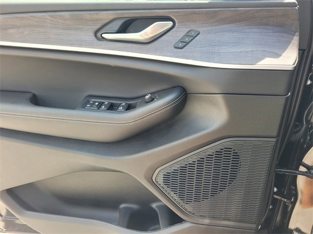 New 2025 Jeep Grand Cherokee Limited w/ Trailer Tow Package image 19