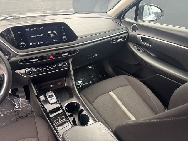 Used 2023 Hyundai Sonata SE image 14
