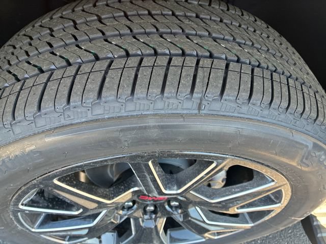 New 2026 GMC Yukon Denali w/ Denali Reserve Package AWD/4WD image 31