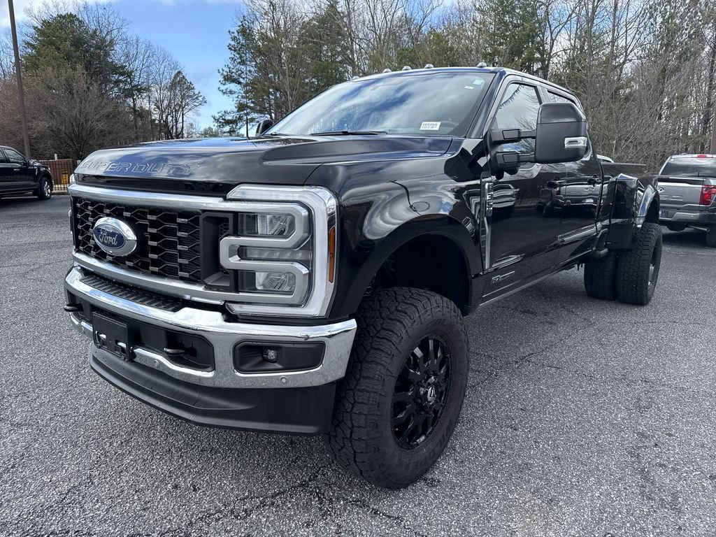 Used 2026 Ford F350 Lariat w/ Lariat Ultimate Package video 3