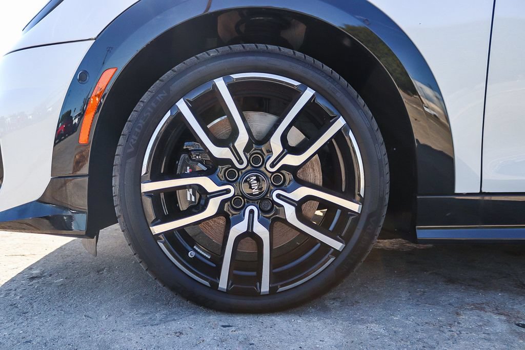 Used 2026 MINI Cooper S FWD image 27