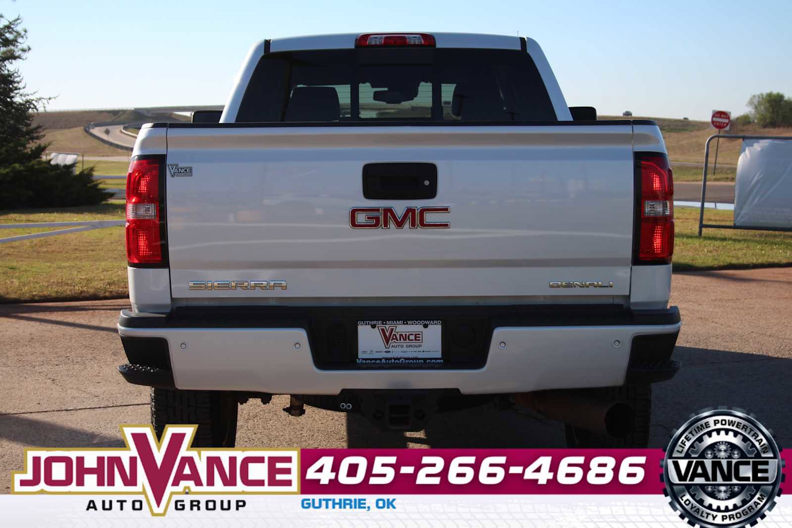 Used 2019 GMC Sierra 2500 Denali w/ Duramax Plus Package image 9