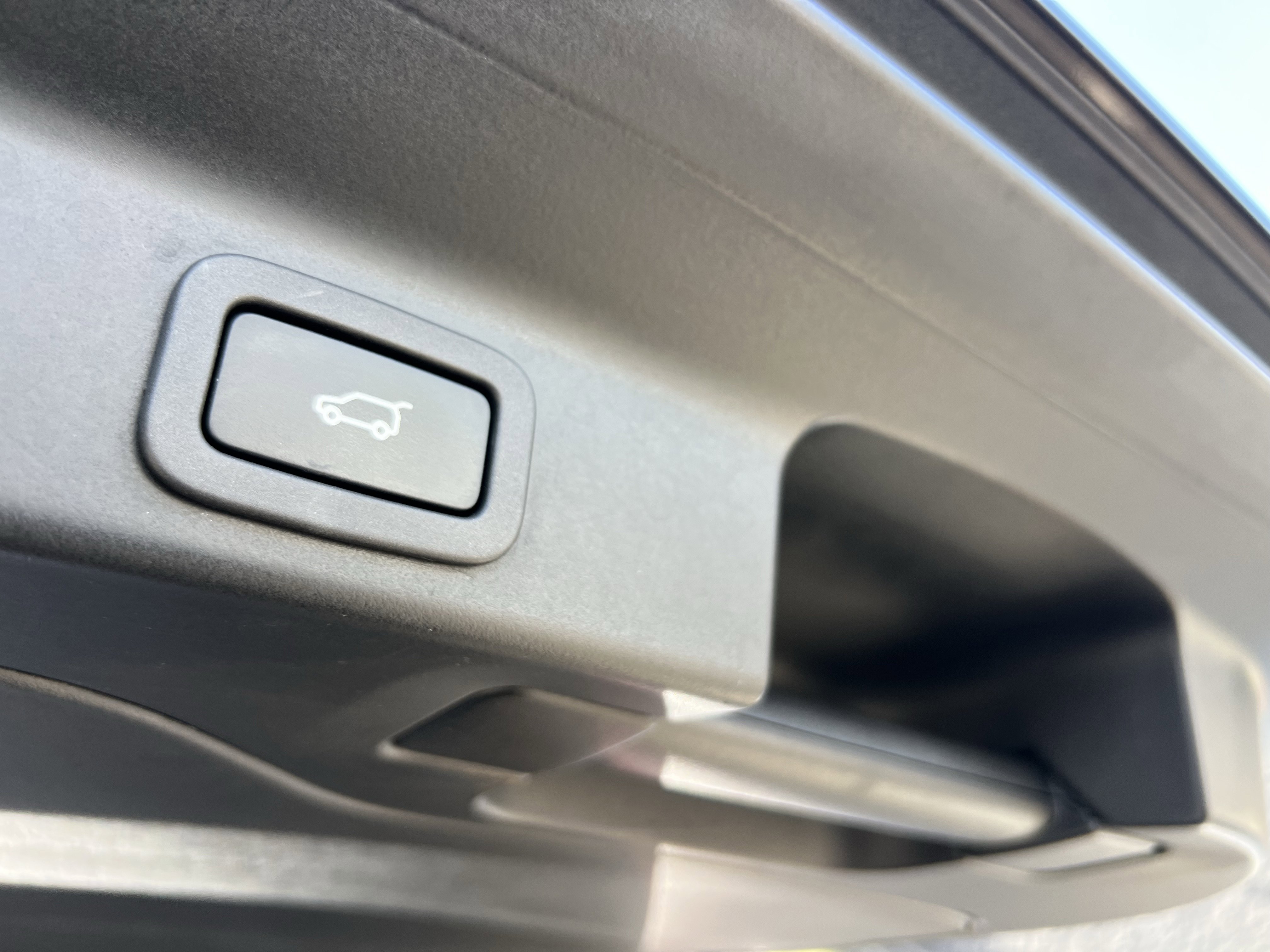 Used 2020 Jaguar F-PACE Checkered Flag image 37