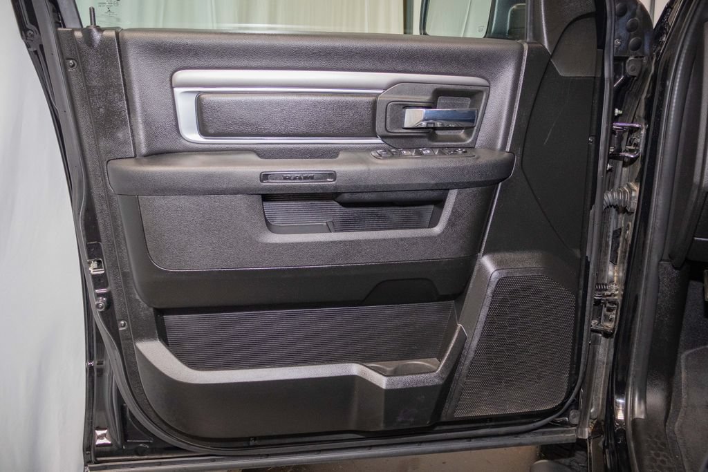 Used 2022 RAM 1500 Classic Warlock w/ Electronics Group AWD/4WD image 12