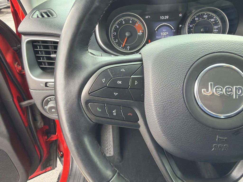 Used 2019 Jeep Cherokee Trailhawk w/ Cold Weather Group image 25