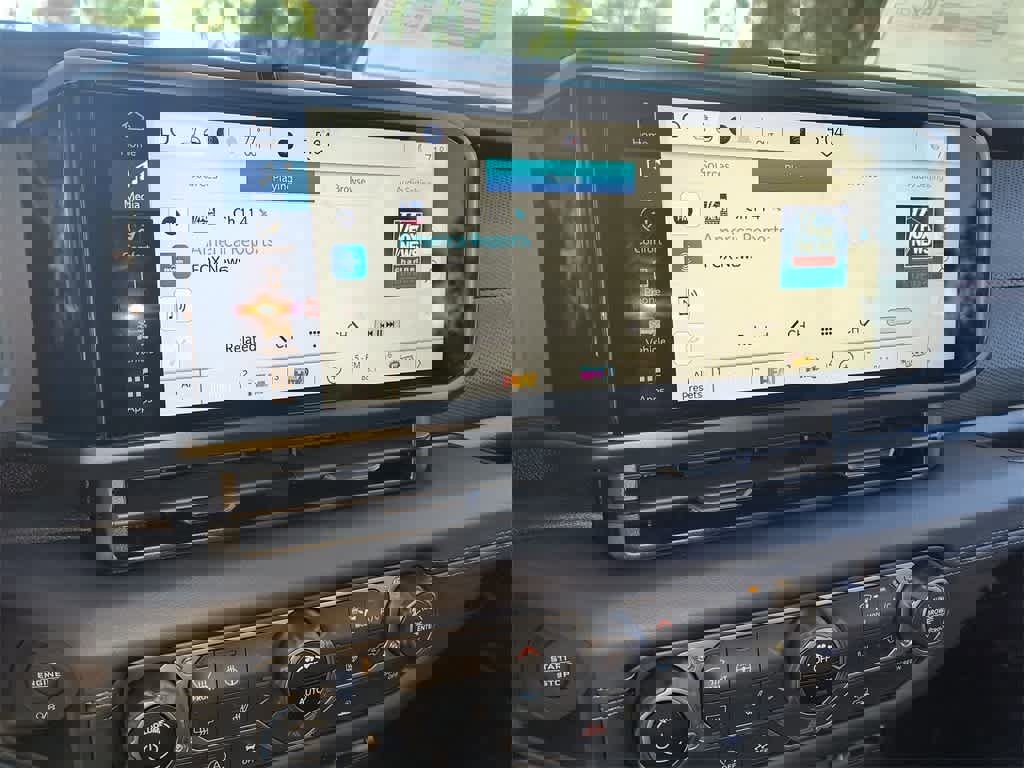 New 2025 Jeep Gladiator Rubicon w/ Convenience Group image 16