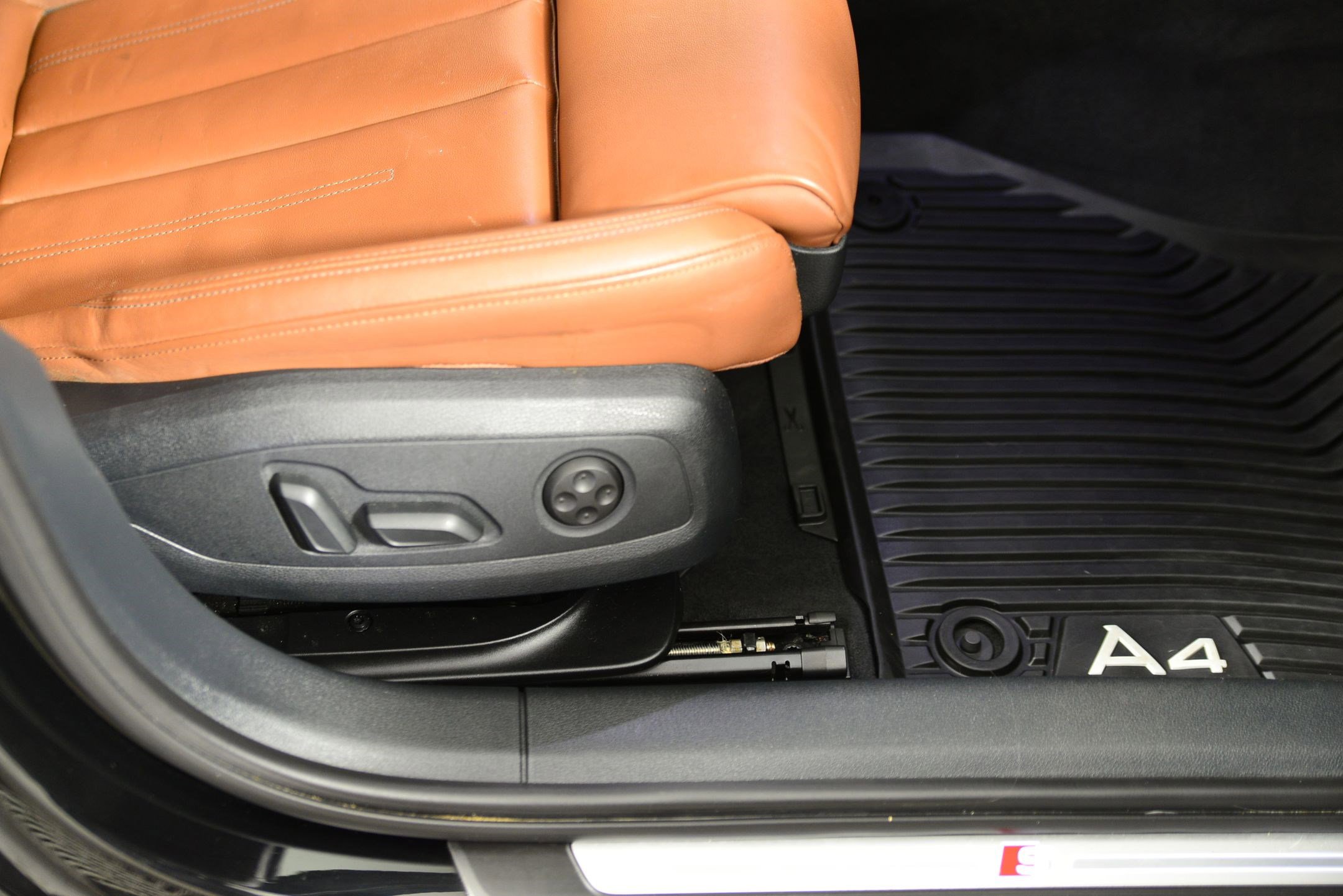 Used 2023 Audi A4 2.0T Premium Plus w/ Premium Plus Package image 10