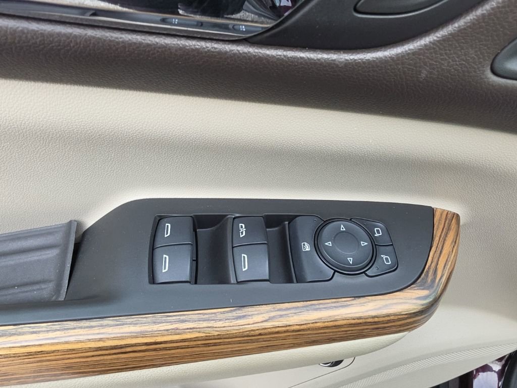 Used 2017 GMC Acadia Denali w/ Technology Package image 24