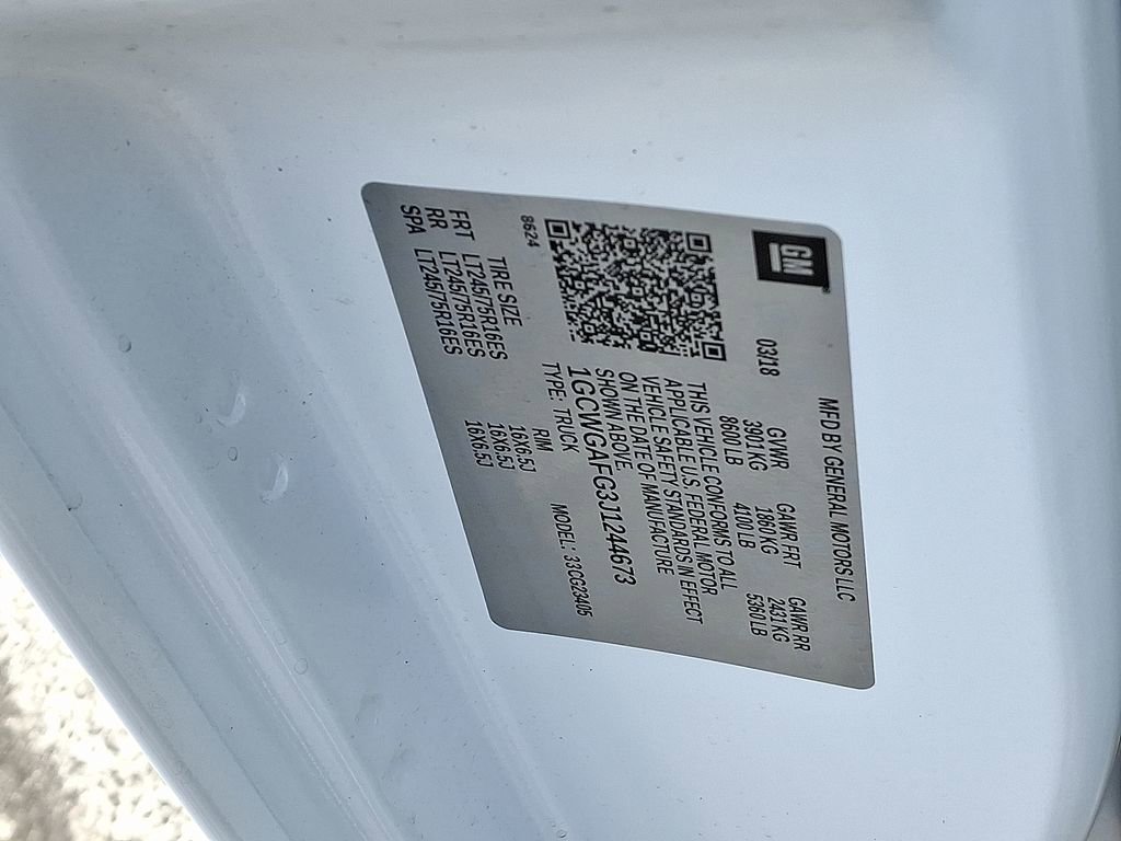 Used 2018 Chevrolet Express 2500 w/ Enhanced Convenience Package image 27