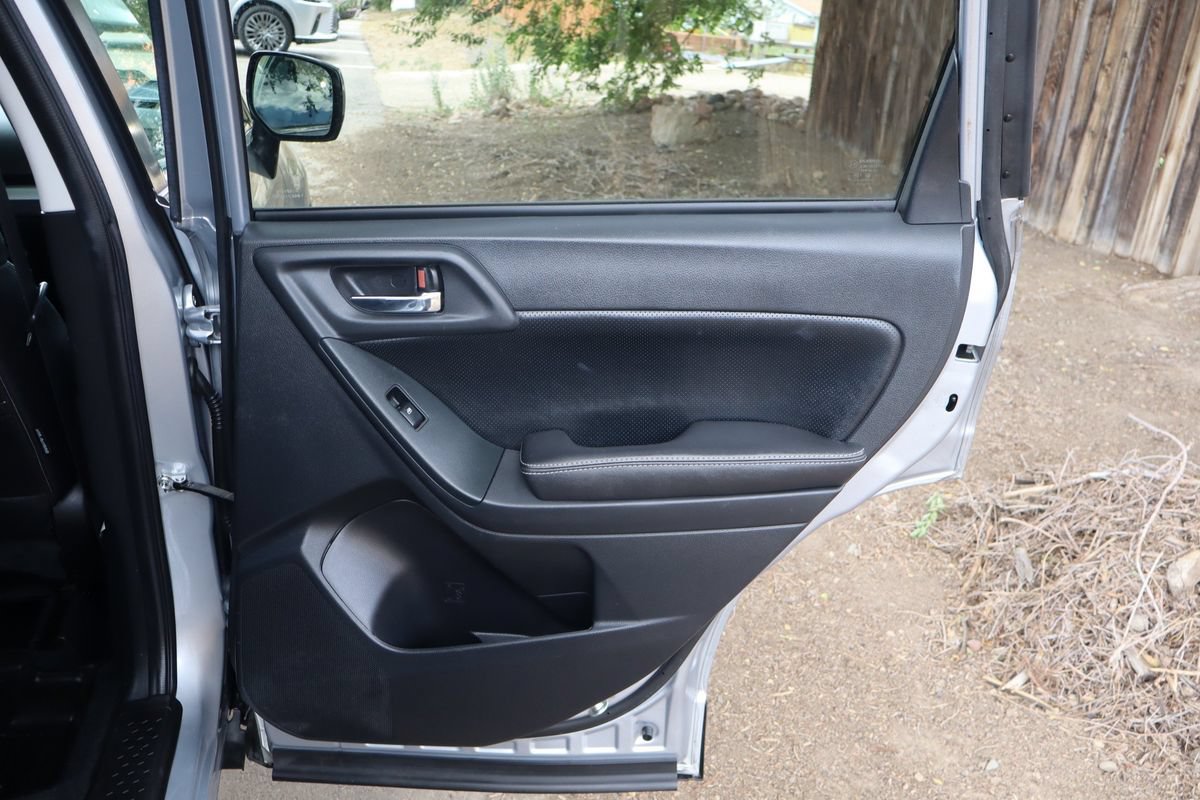 Used 2015 Subaru Forester 2.0XT Premium AWD/4WD image 25
