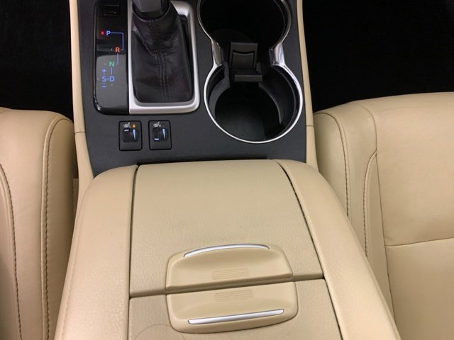 Used 2018 Toyota Highlander XLE image 12