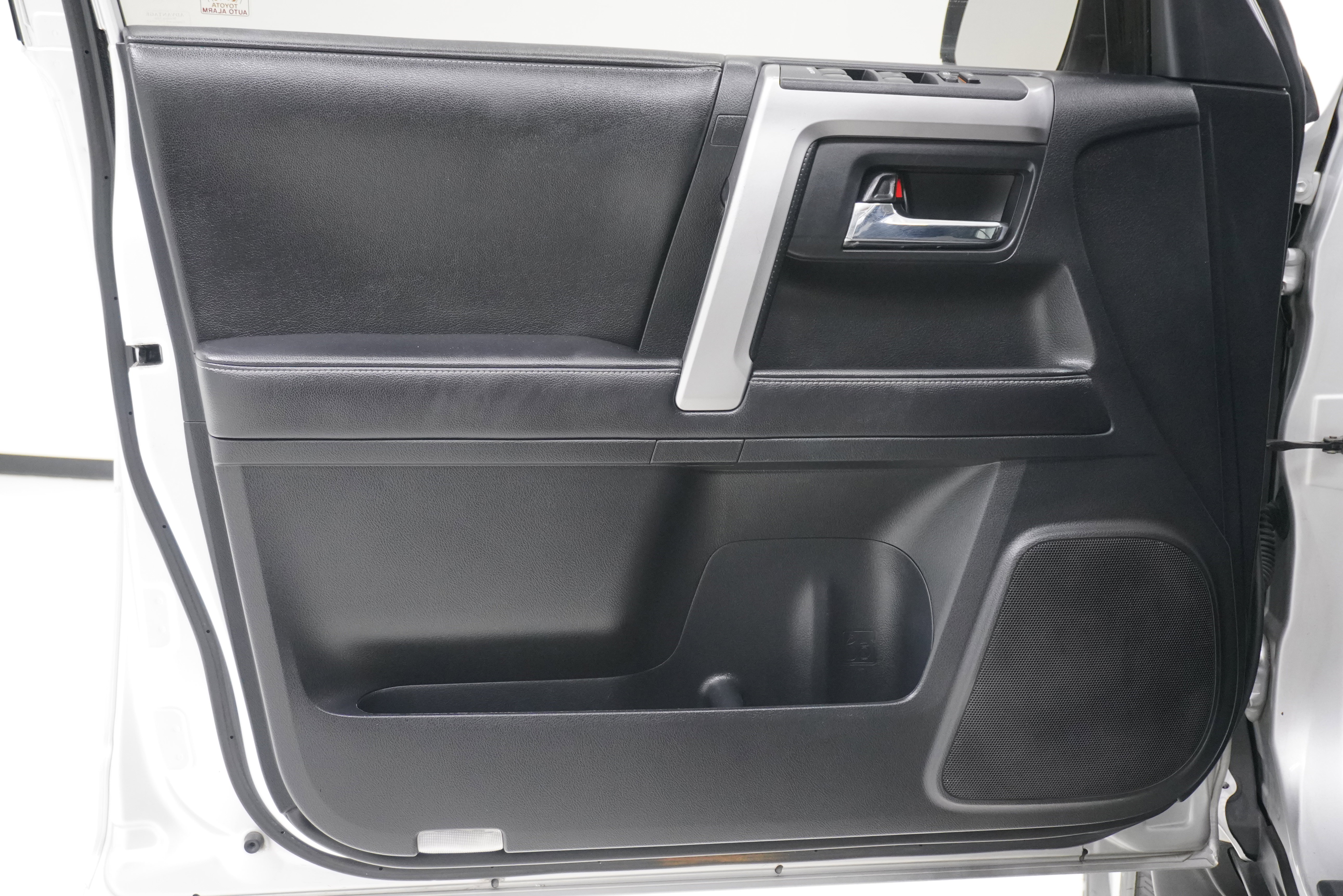 Used 2014 Toyota 4Runner SR5 RWD image 14