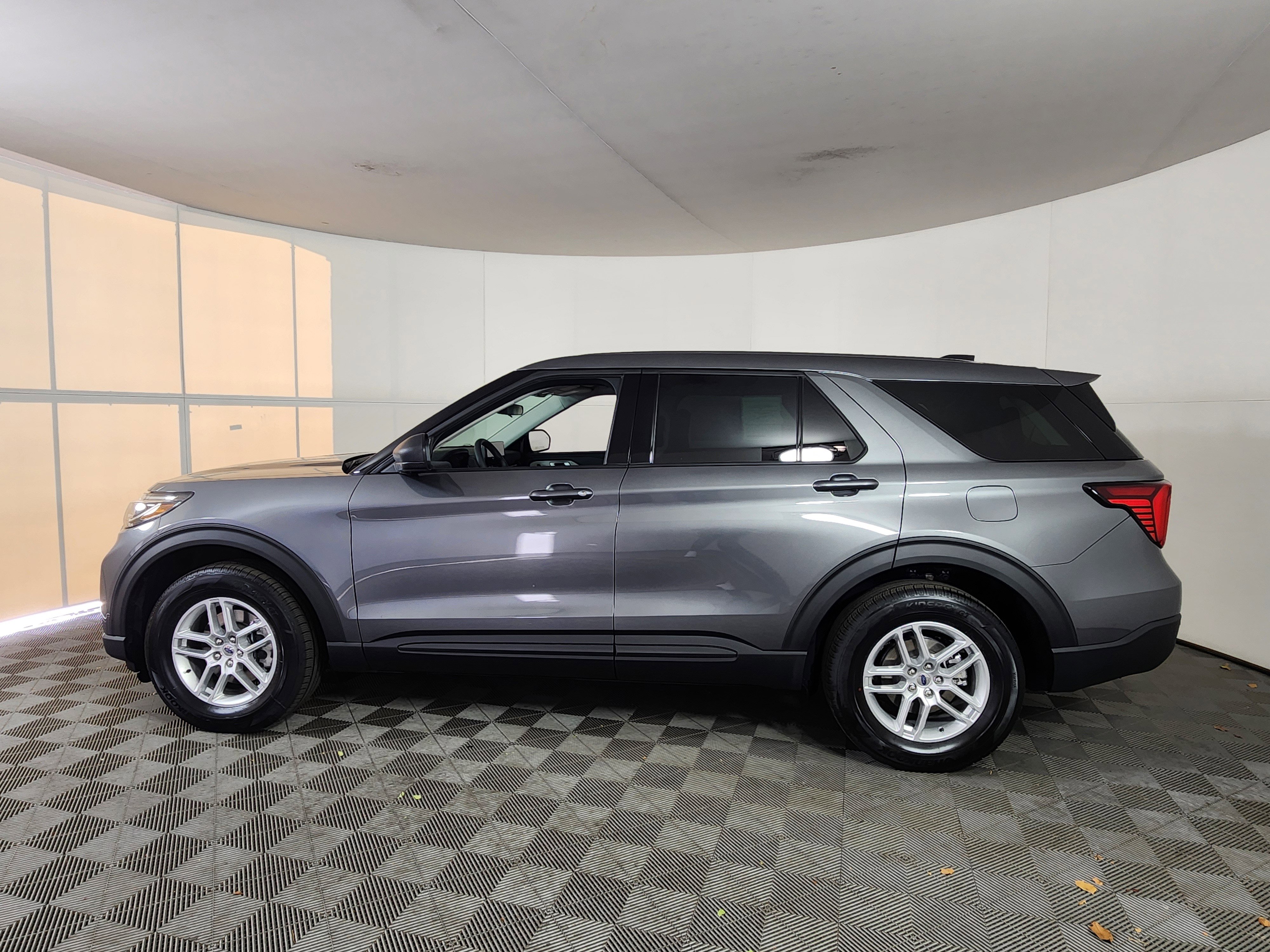 New 2026 Ford Explorer Active image 4