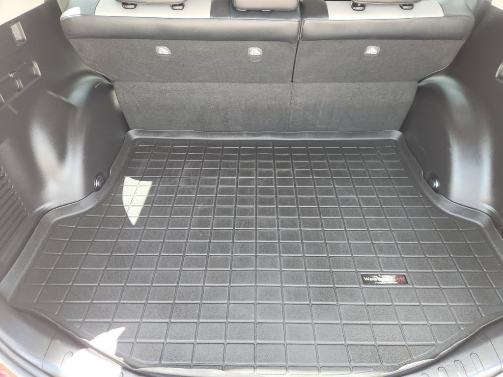 Used 2016 Toyota RAV4 Limited AWD/4WD image 25