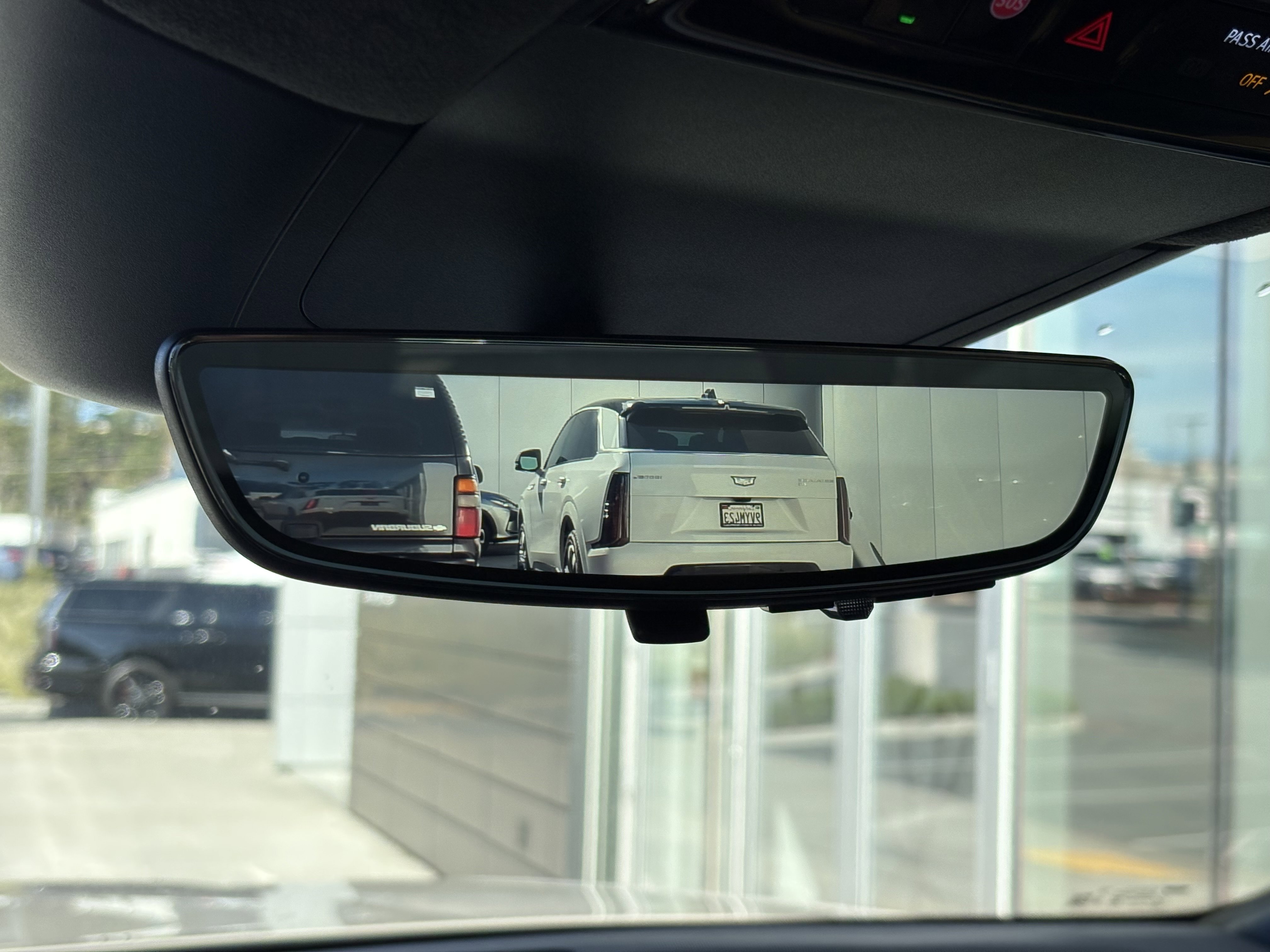 New 2026 Cadillac Escalade IQ Sport 2 w/ LPO, ONYX Package image 34