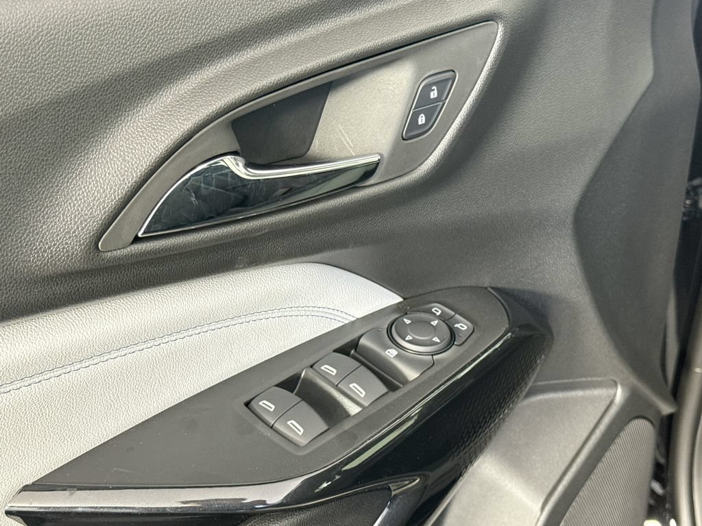 New 2026 Chevrolet Trax LT w/ Midnight Edition FWD image 19