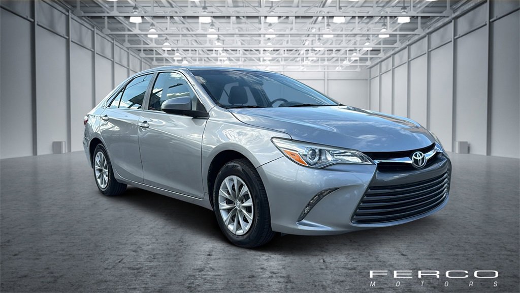 Used 2017 Toyota Camry LE image 7
