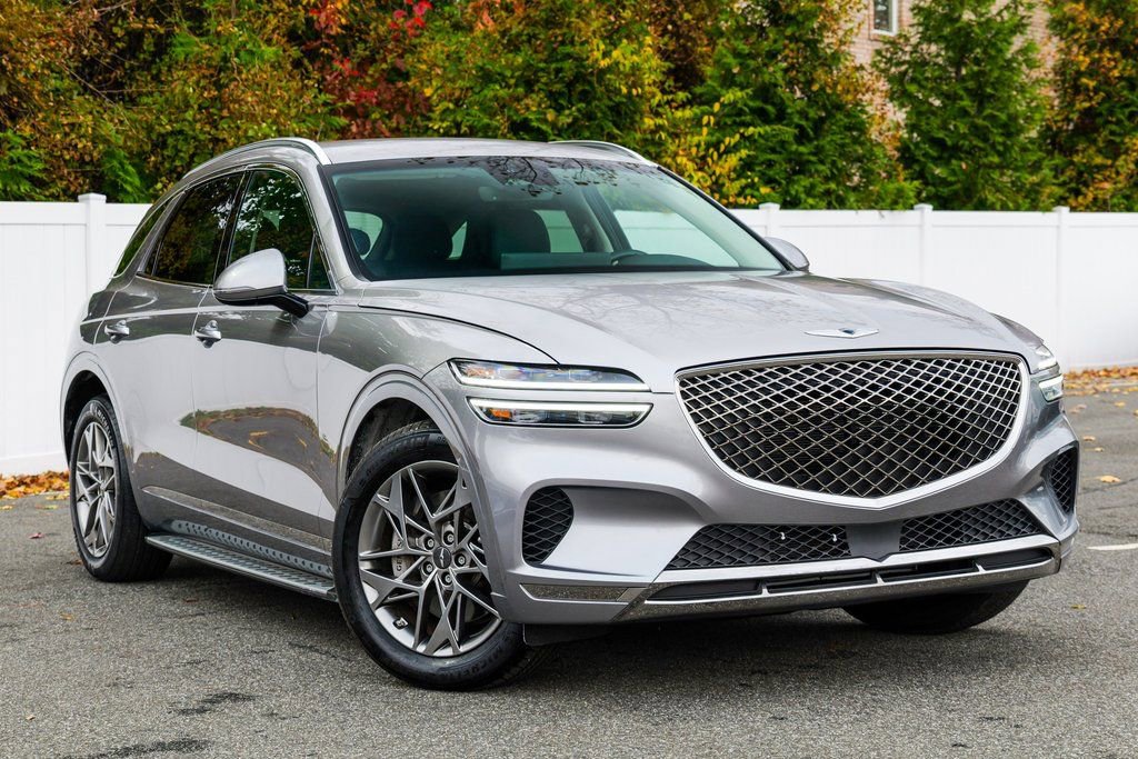 Used 2025 Genesis GV70 2.5T image 1
