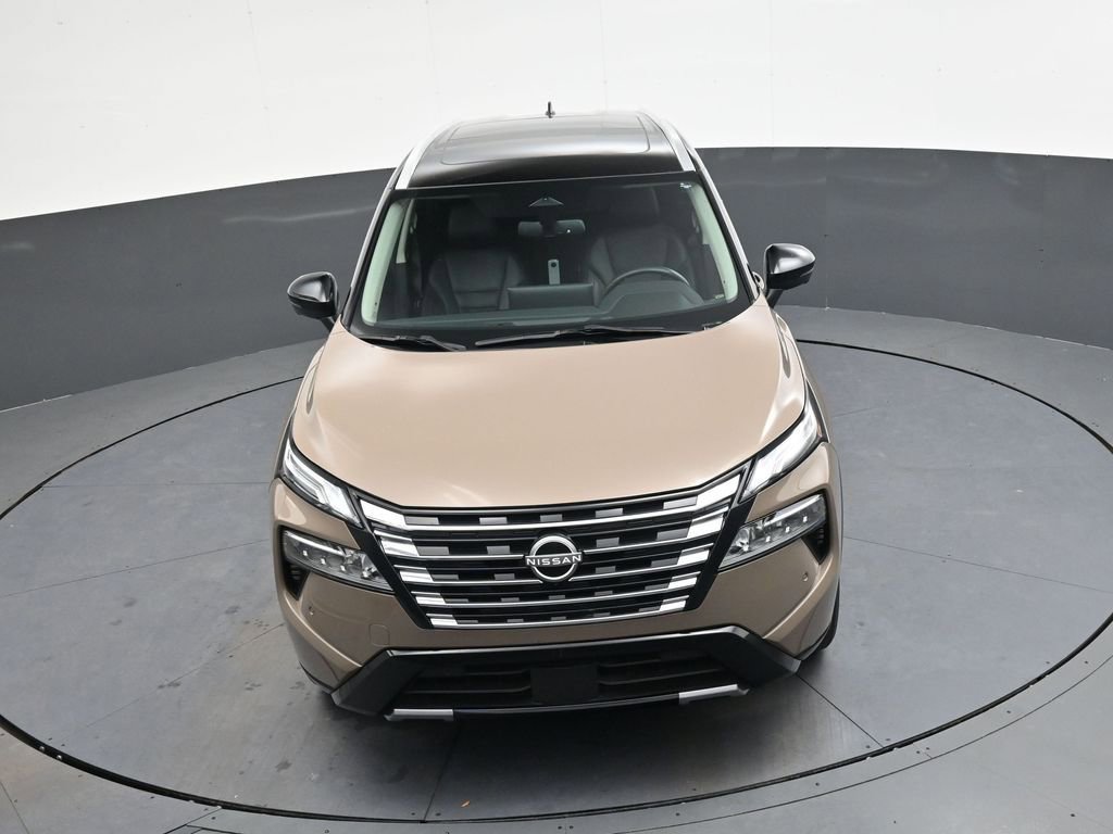 Used 2024 Nissan Rogue Platinum image 30