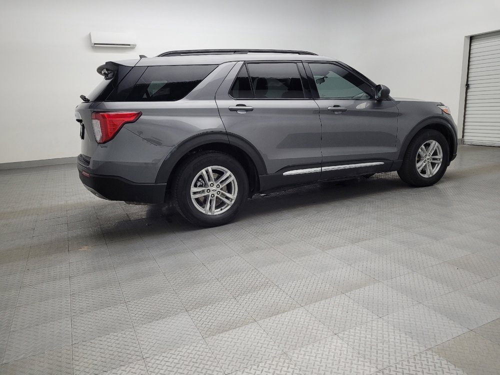 Used 2023 Ford Explorer XLT w/ Equipment Group 202A image 10