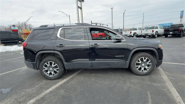 Used 2023 GMC Acadia SLT image 9