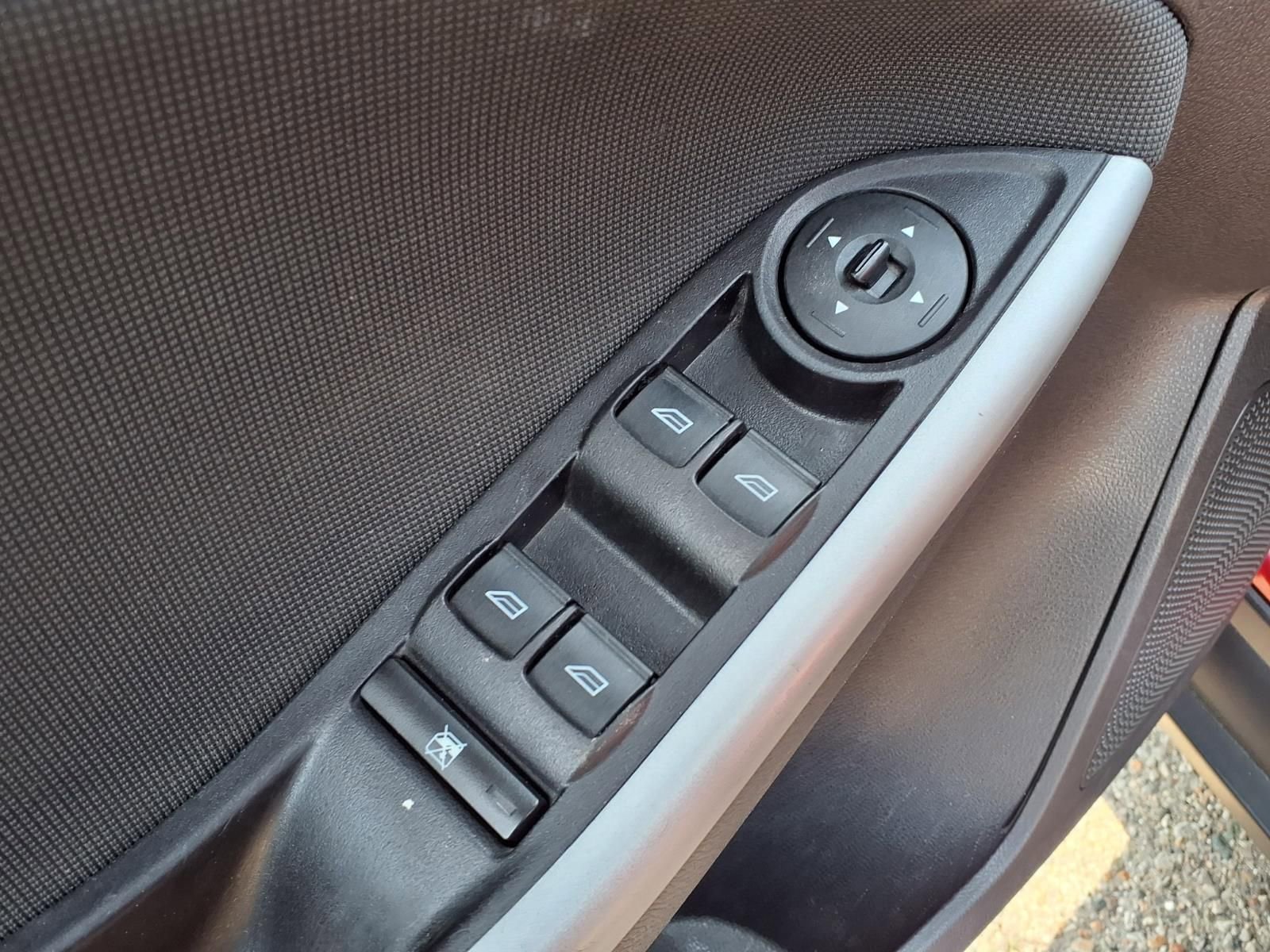 Used 2014 Ford Focus SE w/ Equipment Group 201A FWD image 15