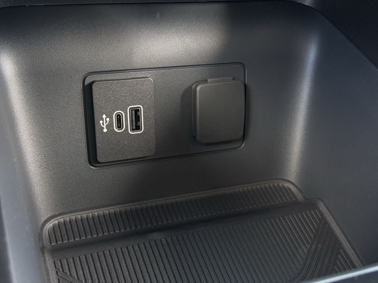 New 2026 Ford Explorer Active AWD/4WD image 20