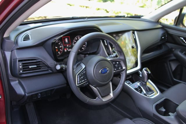 Used 2025 Subaru Outback Premium AWD/4WD image 20