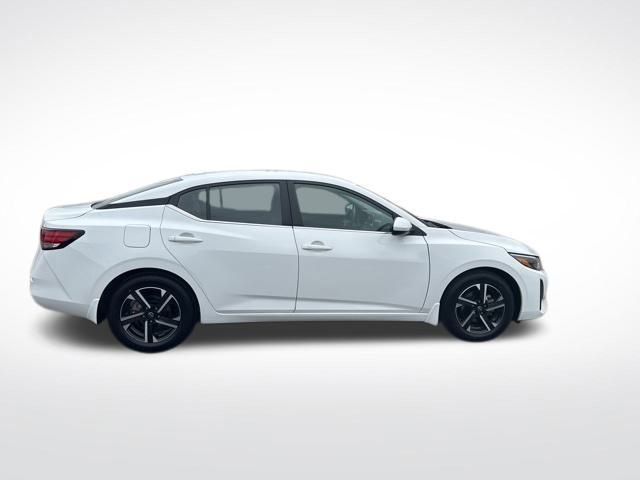 Used 2025 Nissan Sentra SV image 6