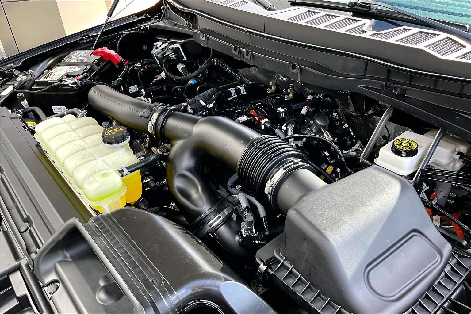 Used 2025 Ford F150 Tremor w/ Tow/Haul Package image 31