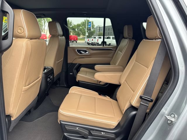 Used 2024 Chevrolet Tahoe Premier w/ Premium Package AWD/4WD image 25