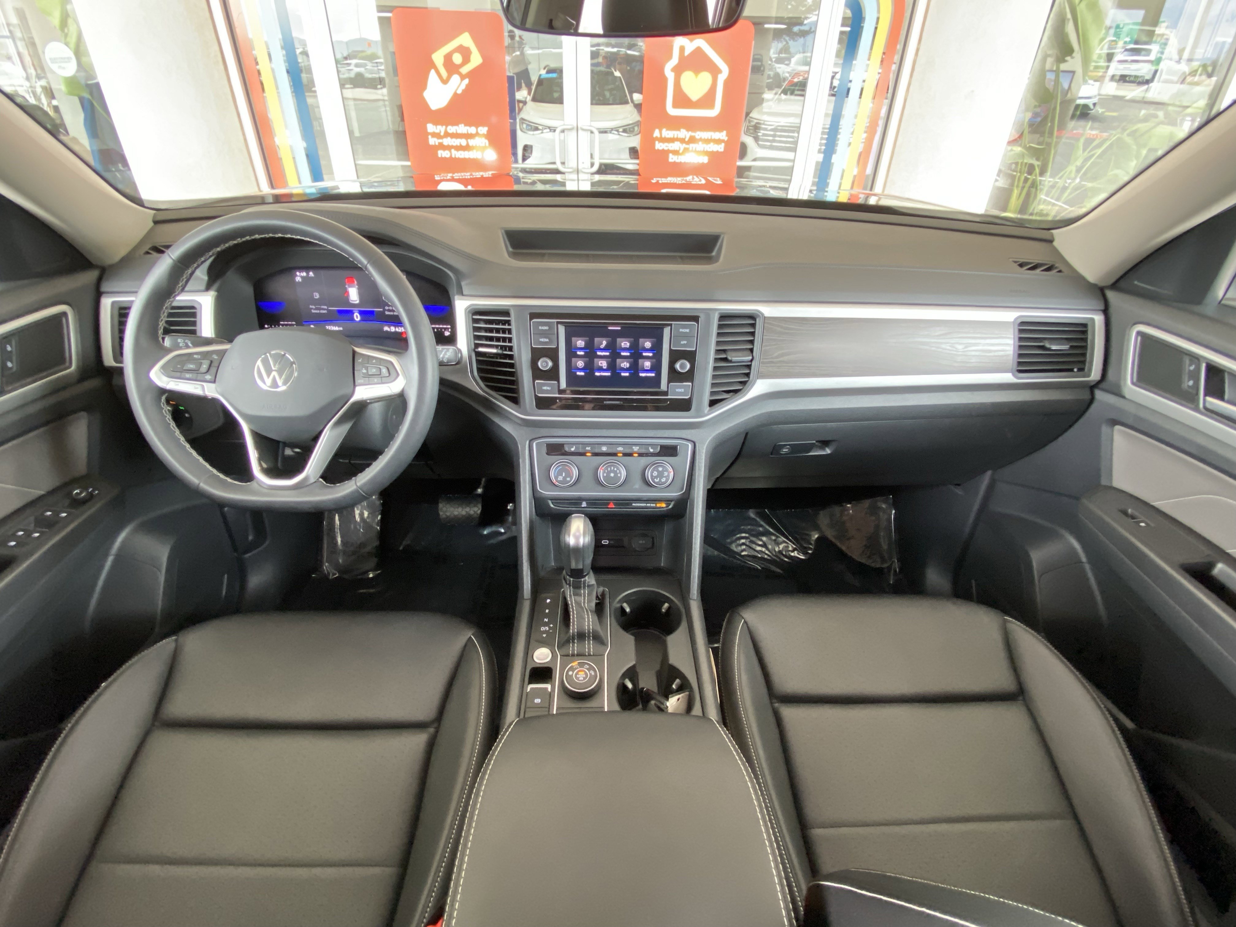 Certified 2023 Volkswagen Atlas SE image 36