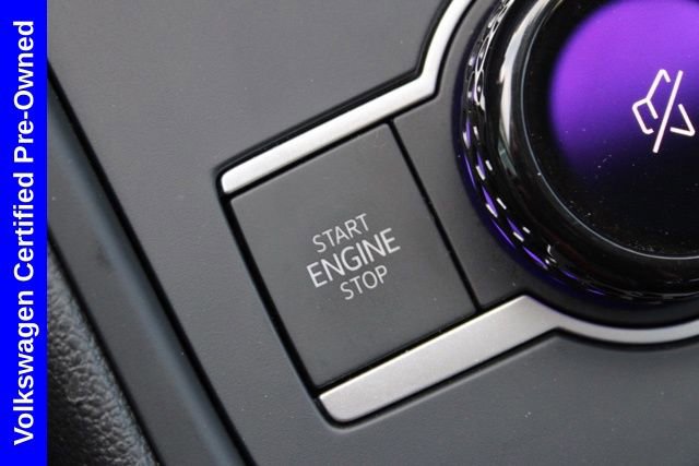 Used 2025 Volkswagen Tiguan SE image 31