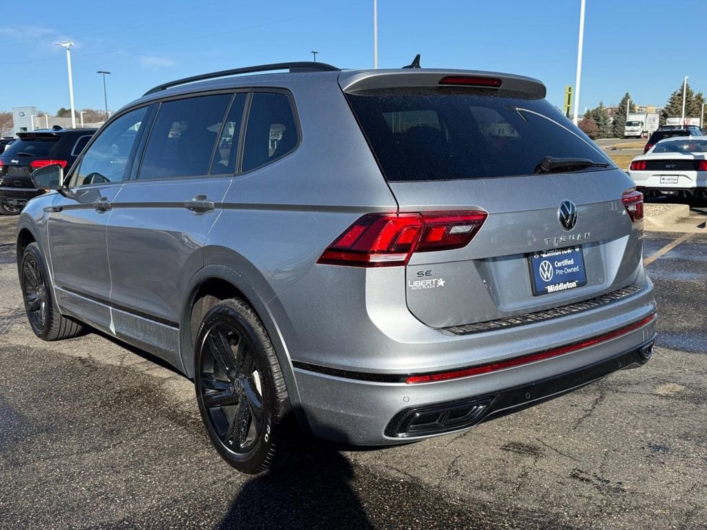 Certified 2024 Volkswagen Tiguan SE R-Line image 6